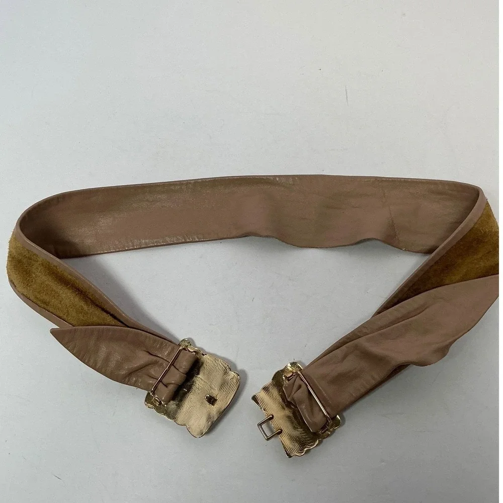 Leather Waist‎ Belt Womens Medium Tan Gold Sculptural Buckle Vintage Style